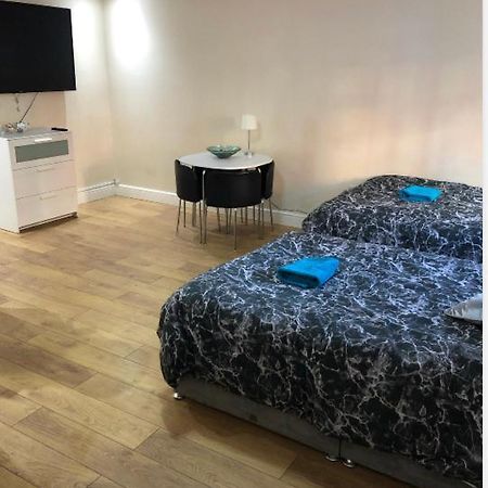 Big Room Rusholme With Tv And Private Bathroom-Parking&Wifi Mánchester Exterior foto